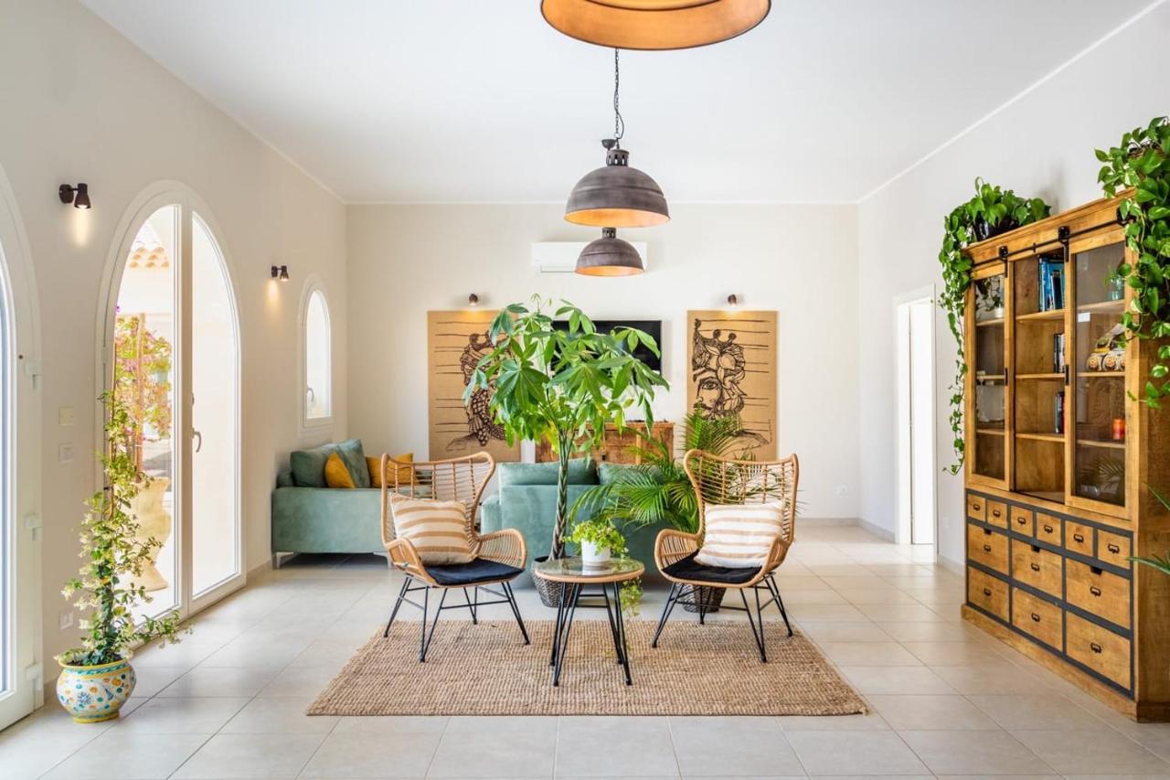 Baglio Genovesi Bed & Breakfast Noto Bagian luar foto
