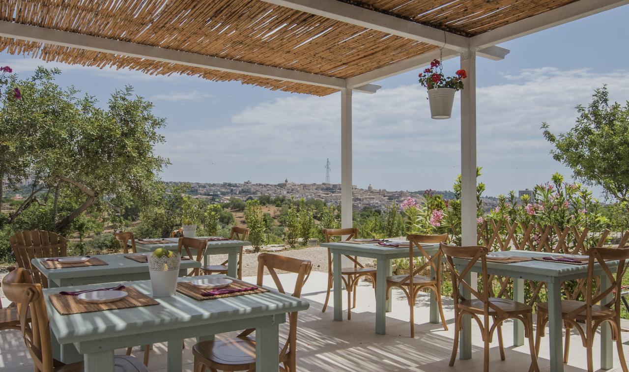 Baglio Genovesi Bed & Breakfast Noto Bagian luar foto