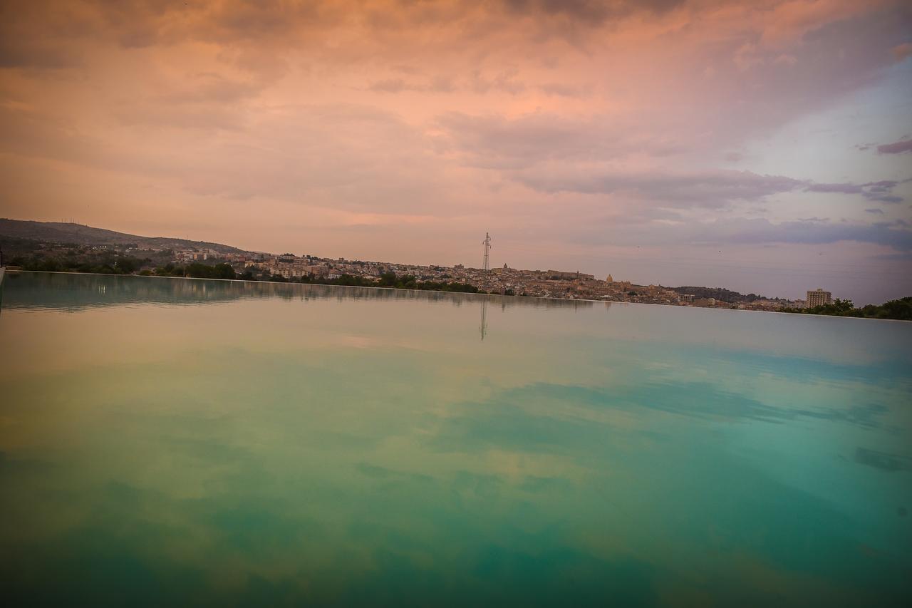 Baglio Genovesi Bed & Breakfast Noto Bagian luar foto
