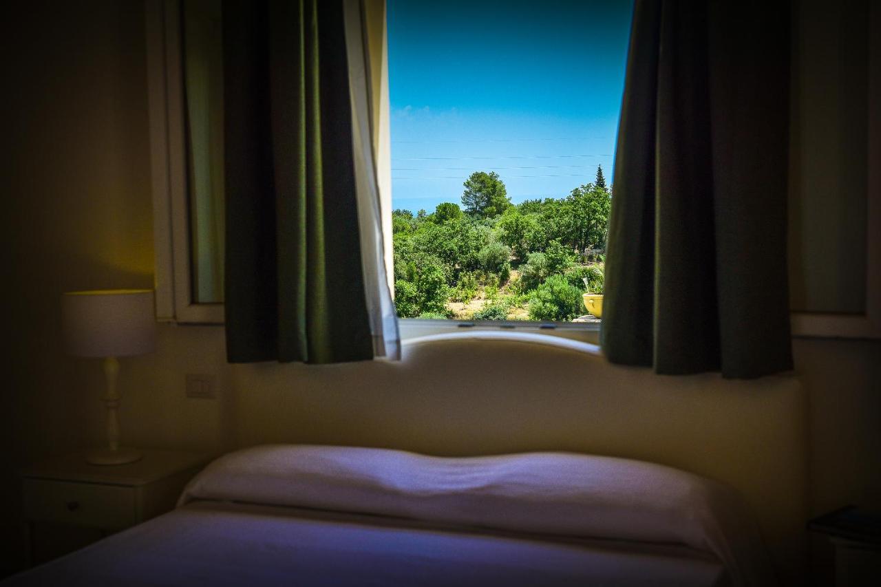 Baglio Genovesi Bed & Breakfast Noto Bagian luar foto