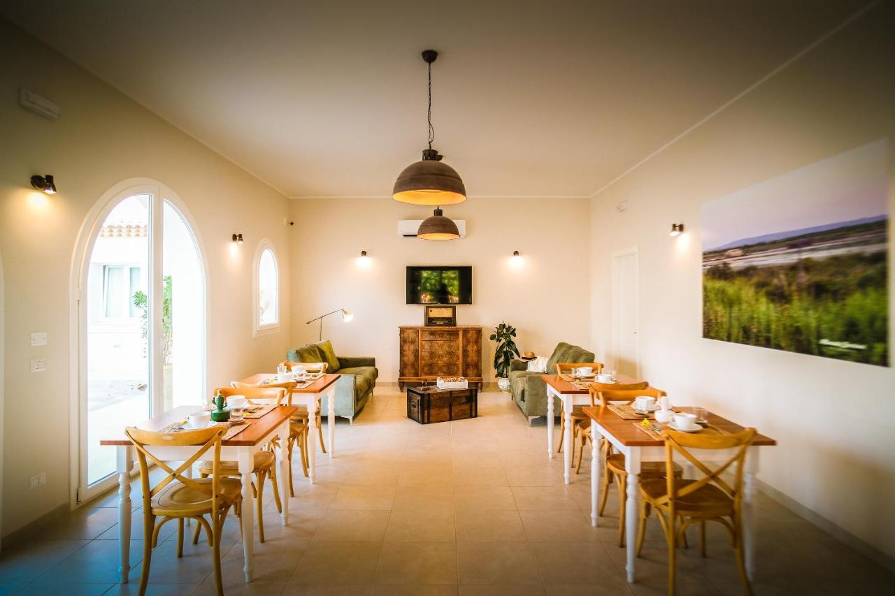 Baglio Genovesi Bed & Breakfast Noto Bagian luar foto