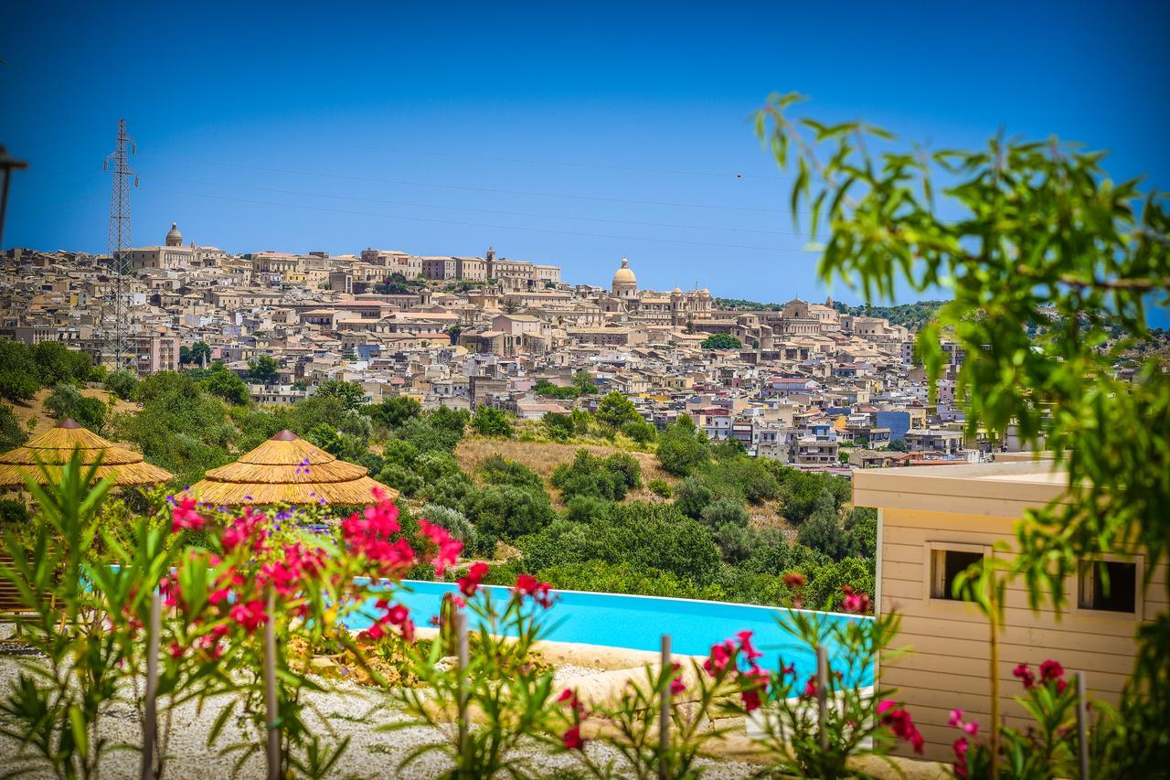 Baglio Genovesi Bed & Breakfast Noto Bagian luar foto